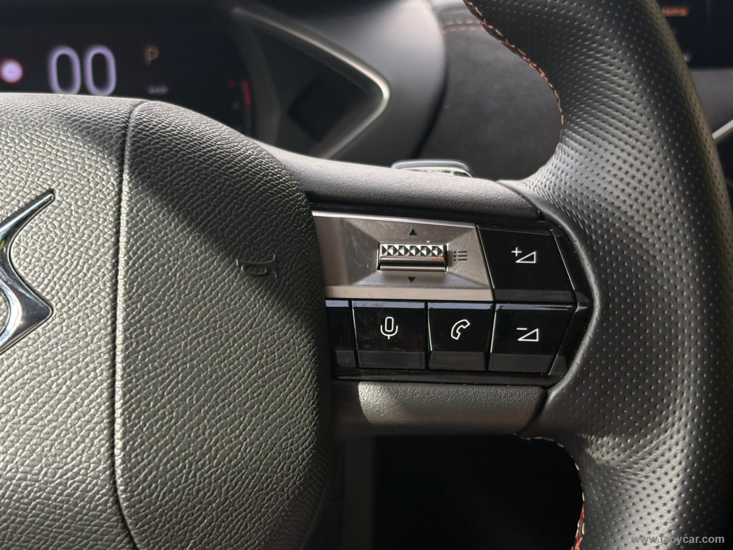 DS AUTOMOBILES DS 3 Crossback DS 3 PureTech 130 aut. Performance Line - Immagine 23