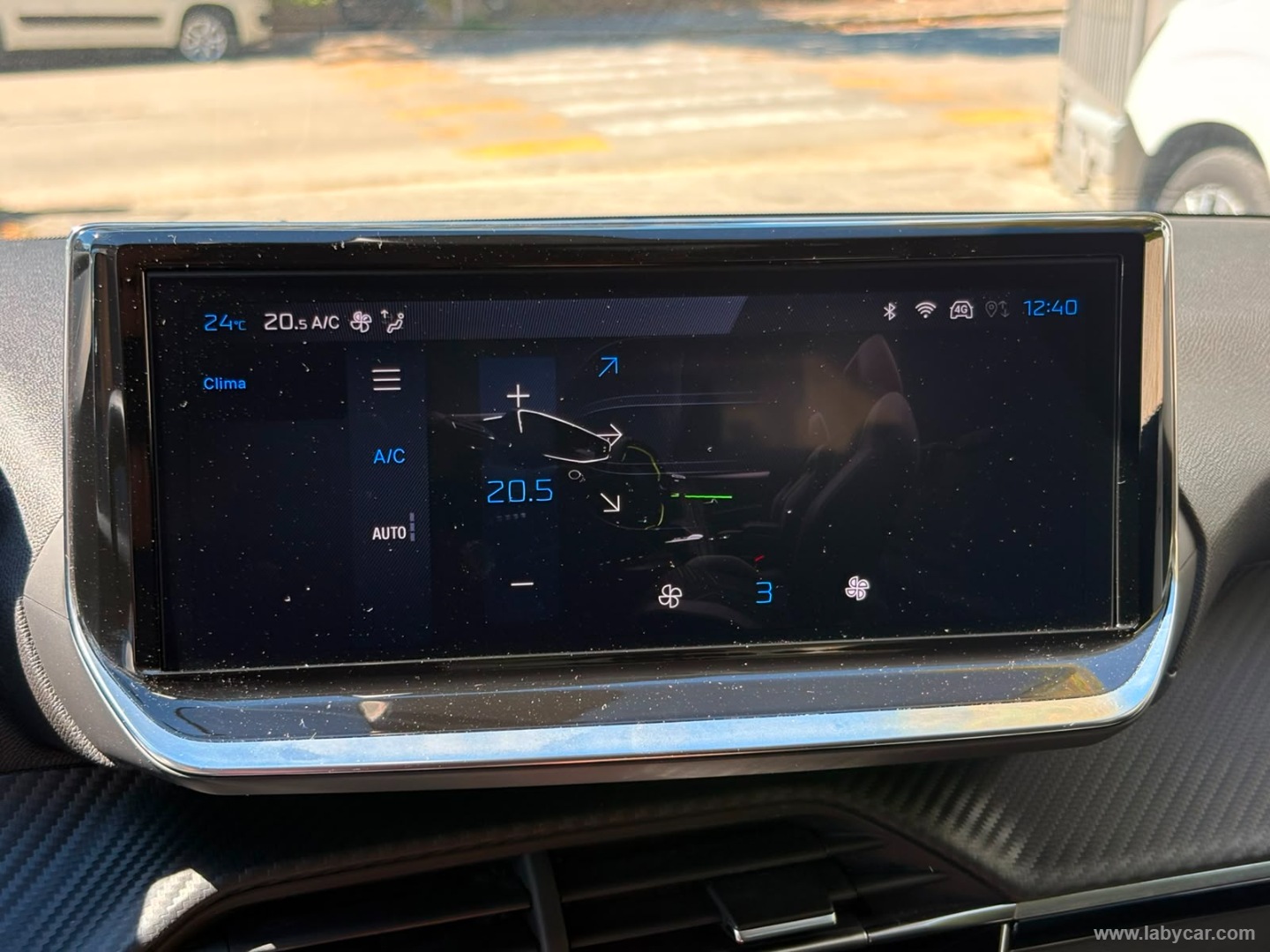Peugeot 208 Hybrid 110 e-DCS6 Allure - Immagine 23