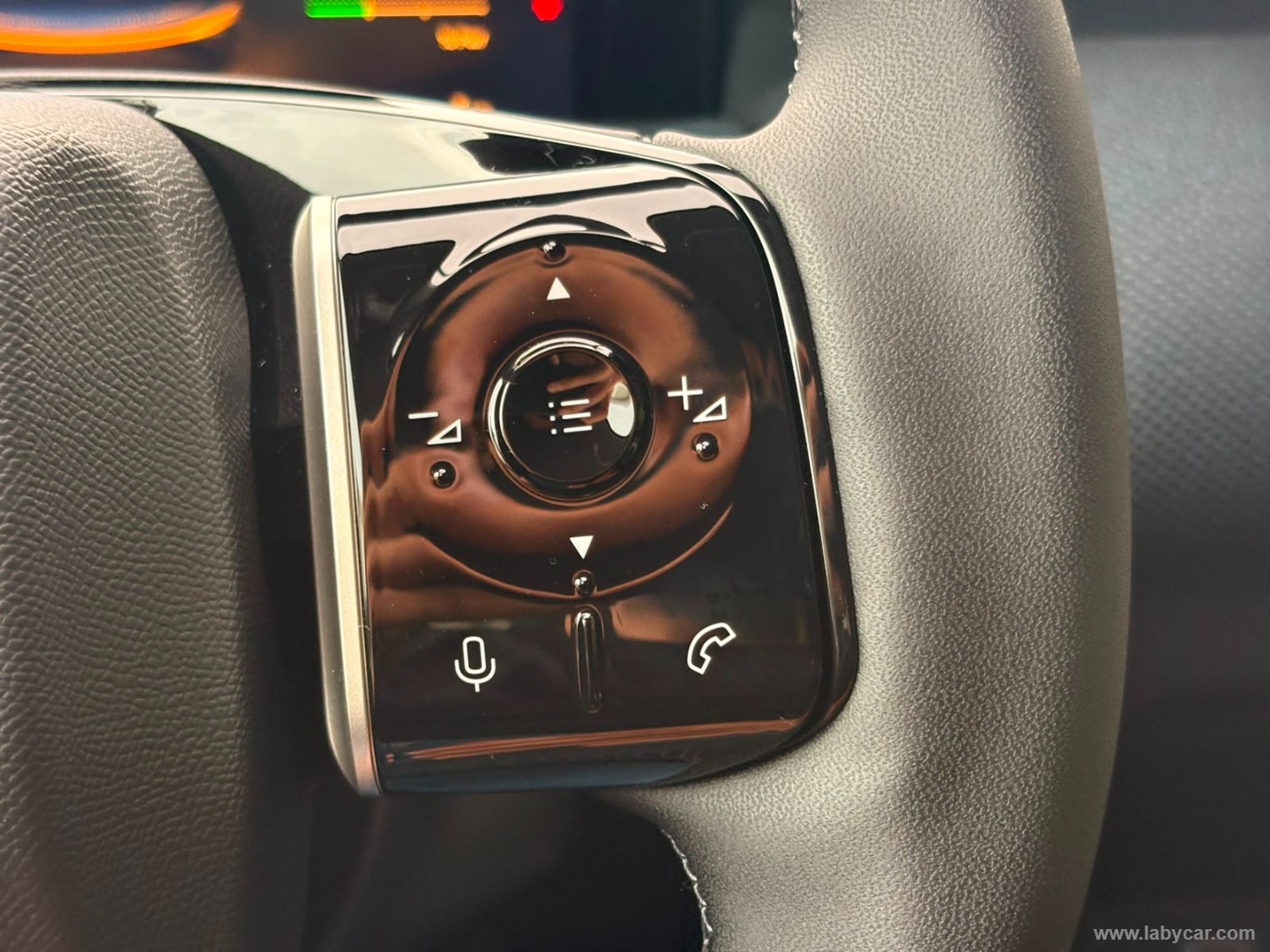 Citroën C5 Aircross Hybrid 145 e-DCS6 Plus - Immagine 23