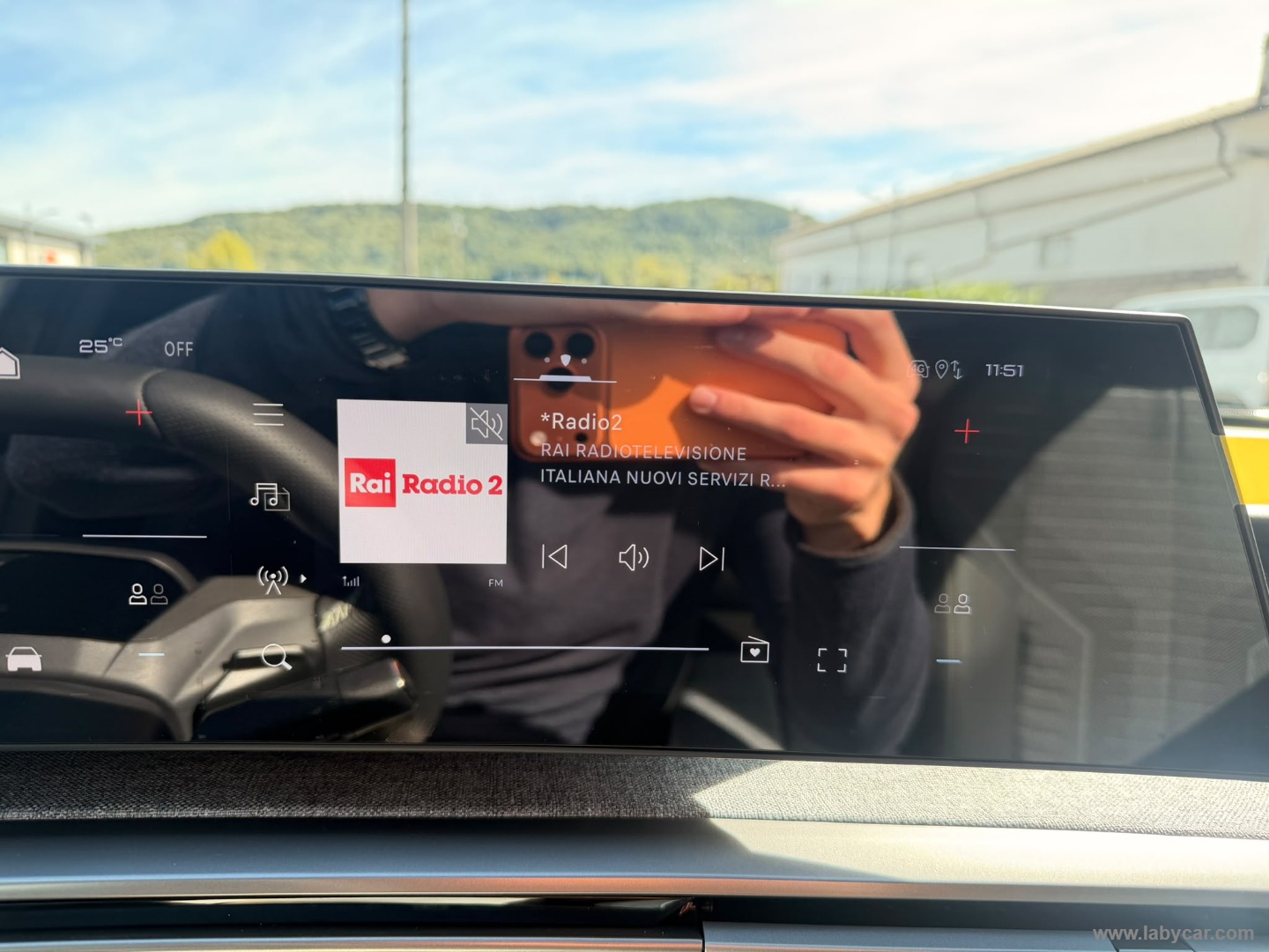 Peugeot 3008 Hybrid 145 e-DCS6 GT - Immagine 23