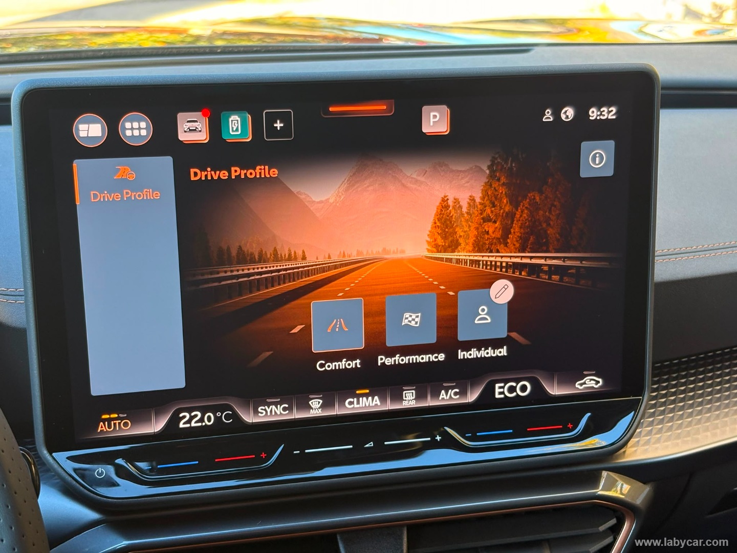 CUPRA Formentor 1.5 e-Hybrid DSG - Immagine 23