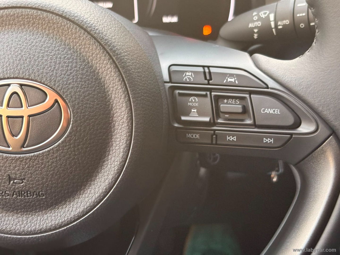 Toyota Yaris 1.5 Hybrid 5p. Trend - Immagine 23