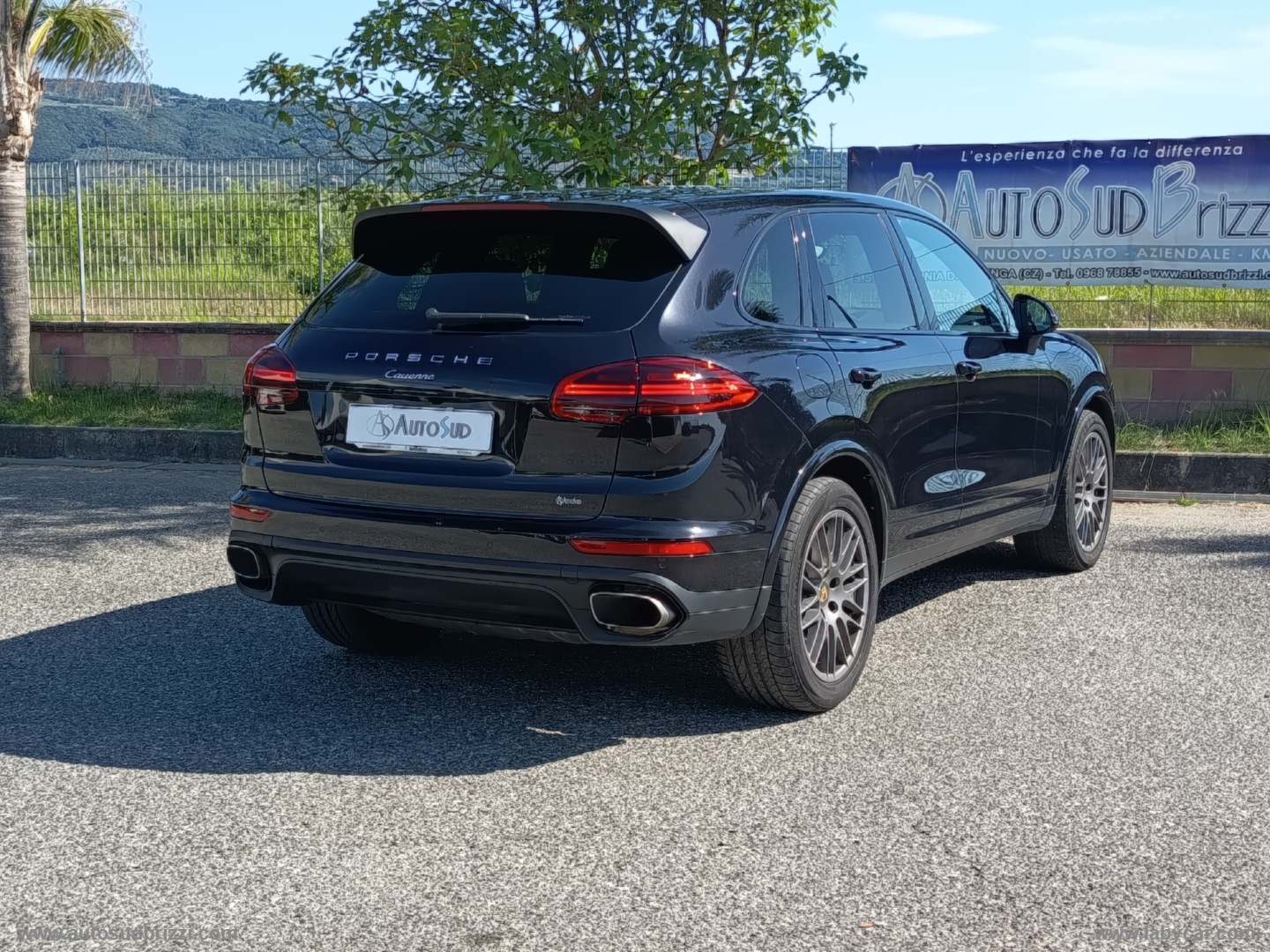 Cayenne 3.0 Diesel Platinum Edition - immagine 23