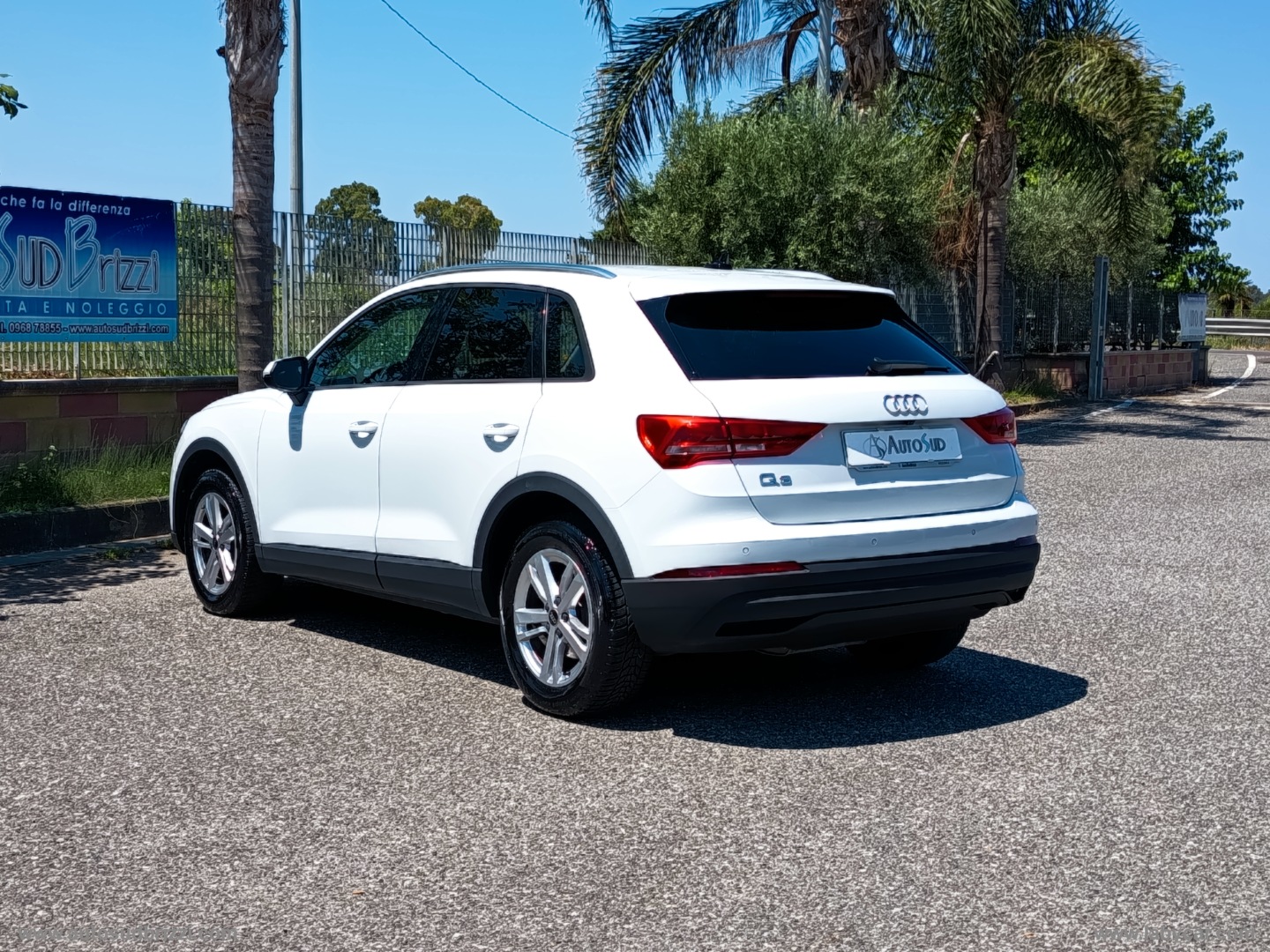 Q3 35 TDI S tronic Business - immagine 23