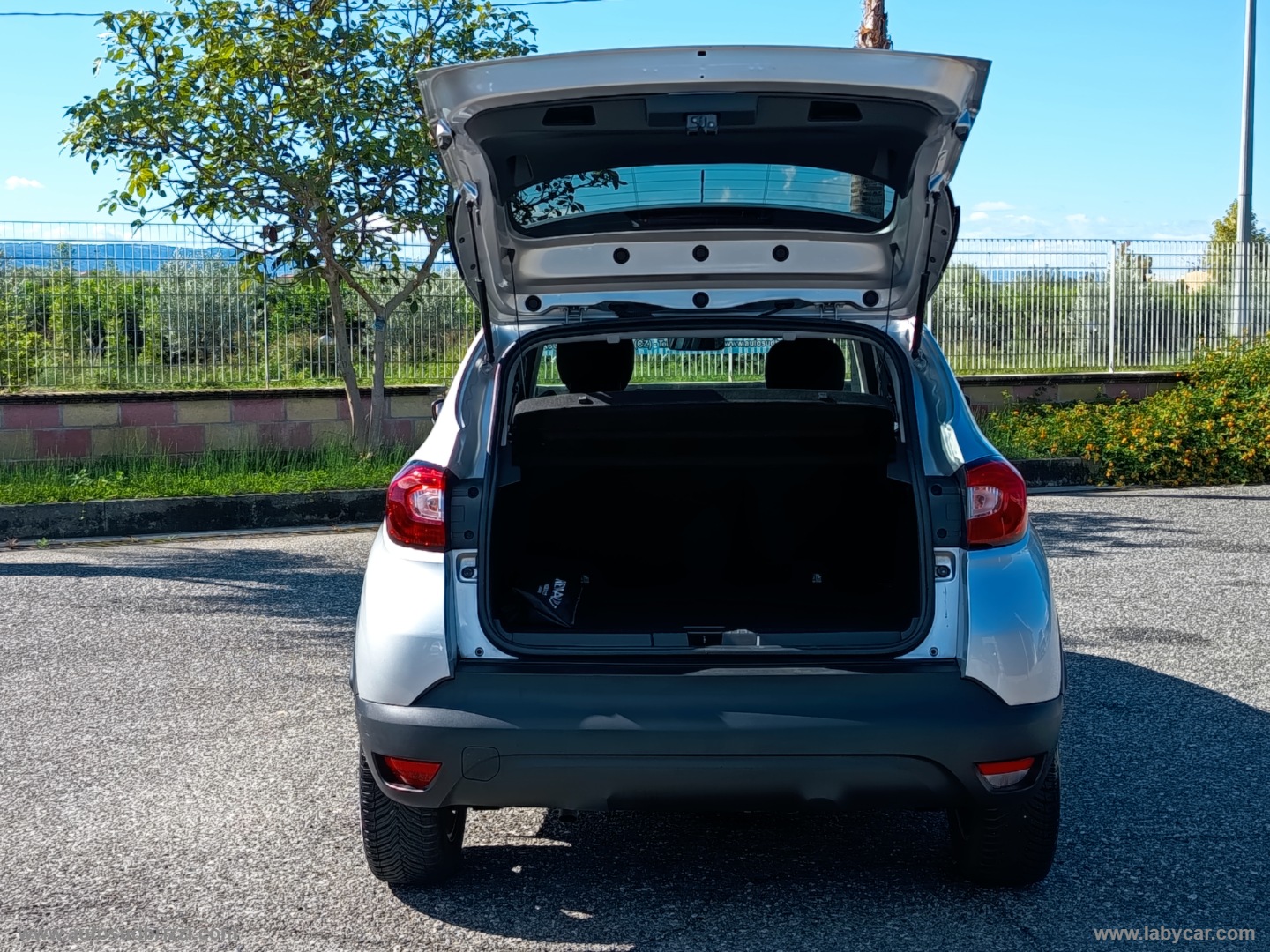 Captur 1.5 dCi 8V 90 CV S&S Live NAVI - immagine 23