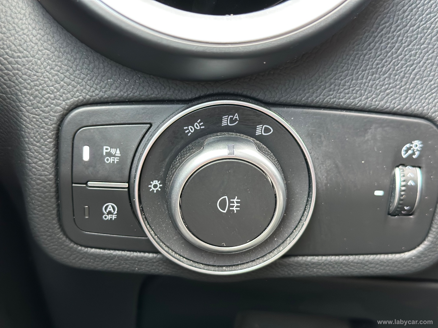 Stelvio 2.2 T.diesel 160CV AT8 RWD R.Ed. - immagine 23