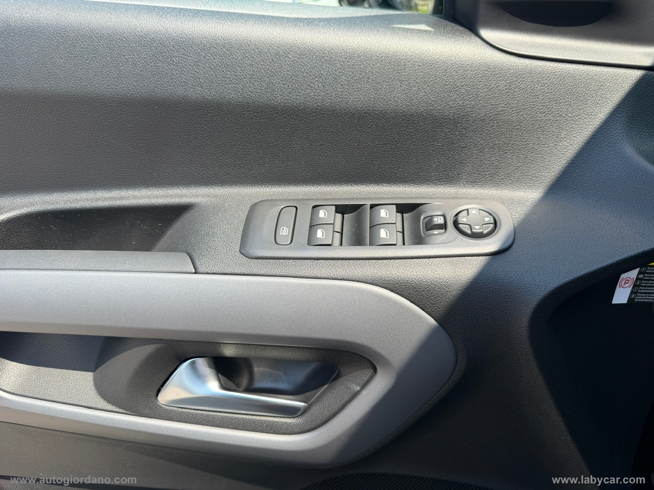 Qubo L 1.5 D 130 CV AT8 7p. LA PRIMA - immagine 23