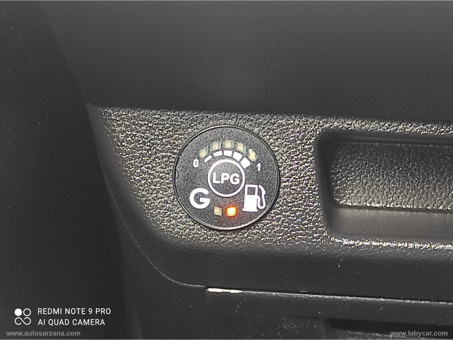 Clio TCe 100 CV GPL Techno GPL - POCHISSIMI KM - immagine 23