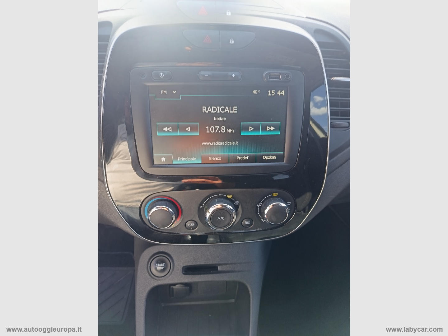 Captur TCe 12V 90 CV Business - immagine 23