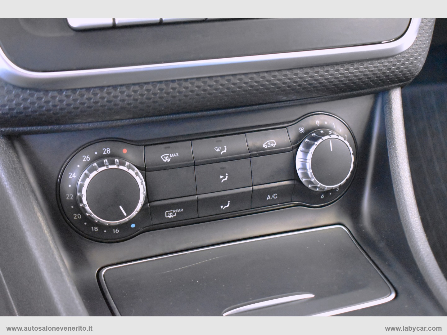 A 180 d Automatic Executive - immagine 23