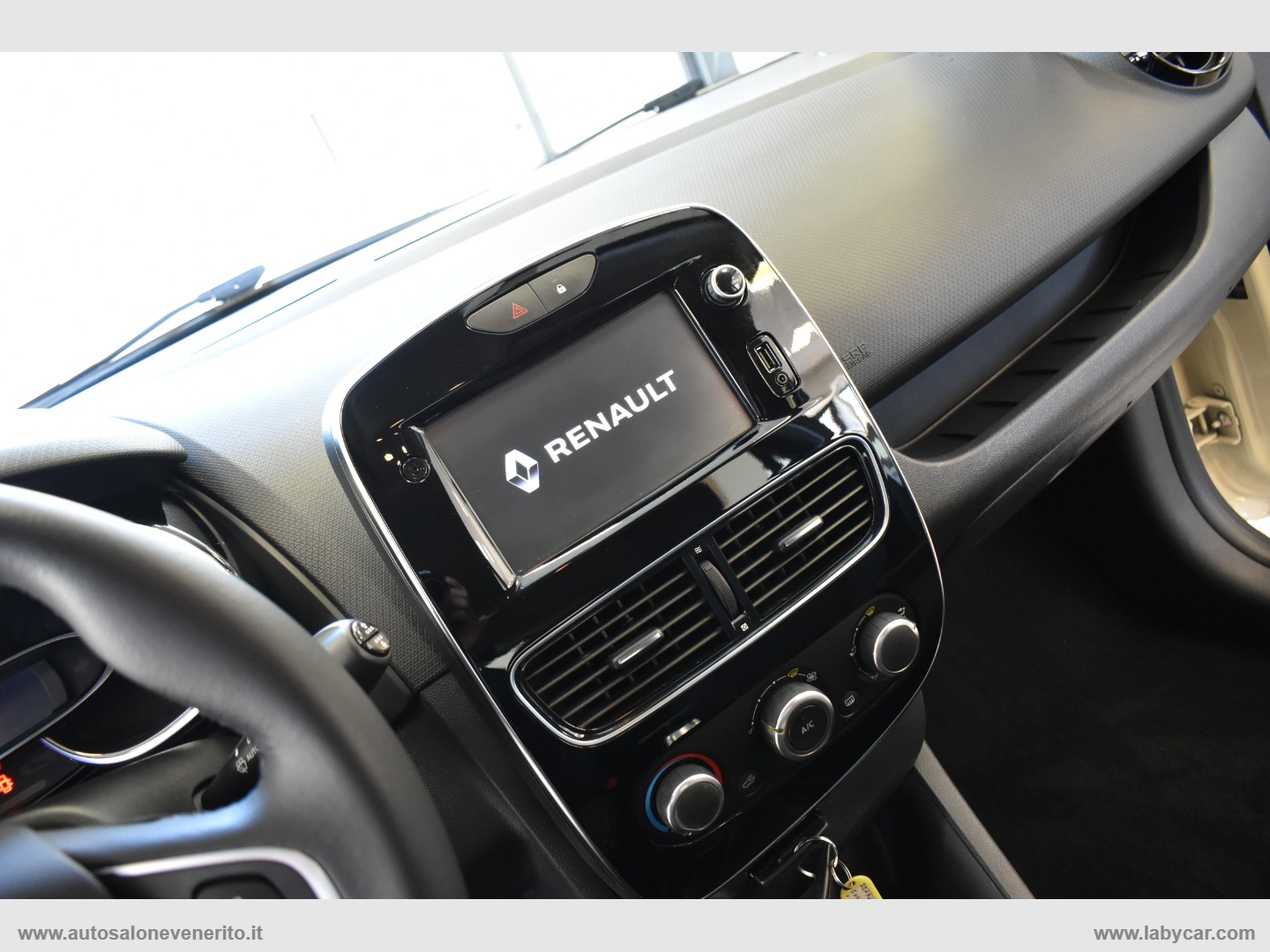 Clio dCi 8V 75 CV S&S 5p. Energy Intens - immagine 23