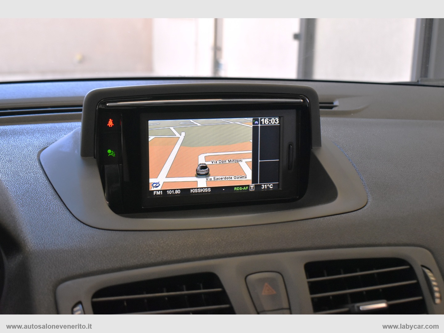 Mégane 1.5 dCi 110 CV SporTour Wave - immagine 23
