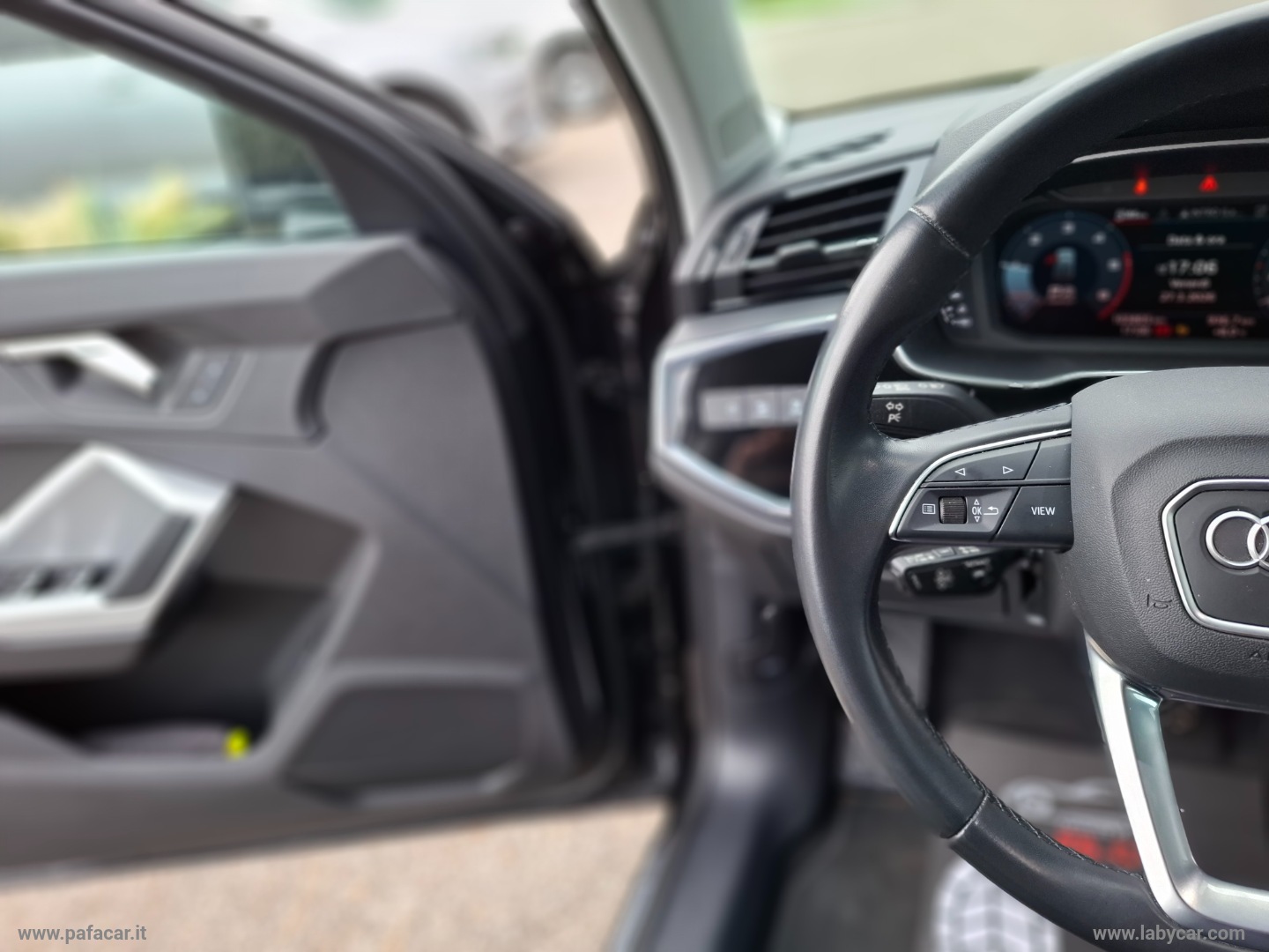 Q3 SPB 35 TDI quattro S tr. S line ed. - immagine 23