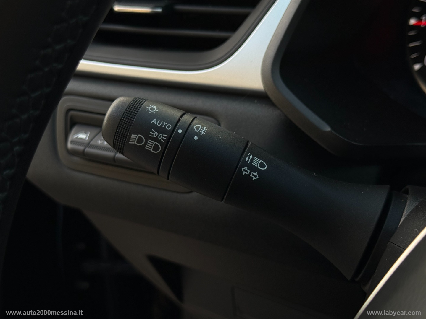 Captur TCe 140 CV EVOLUTION - immagine 23