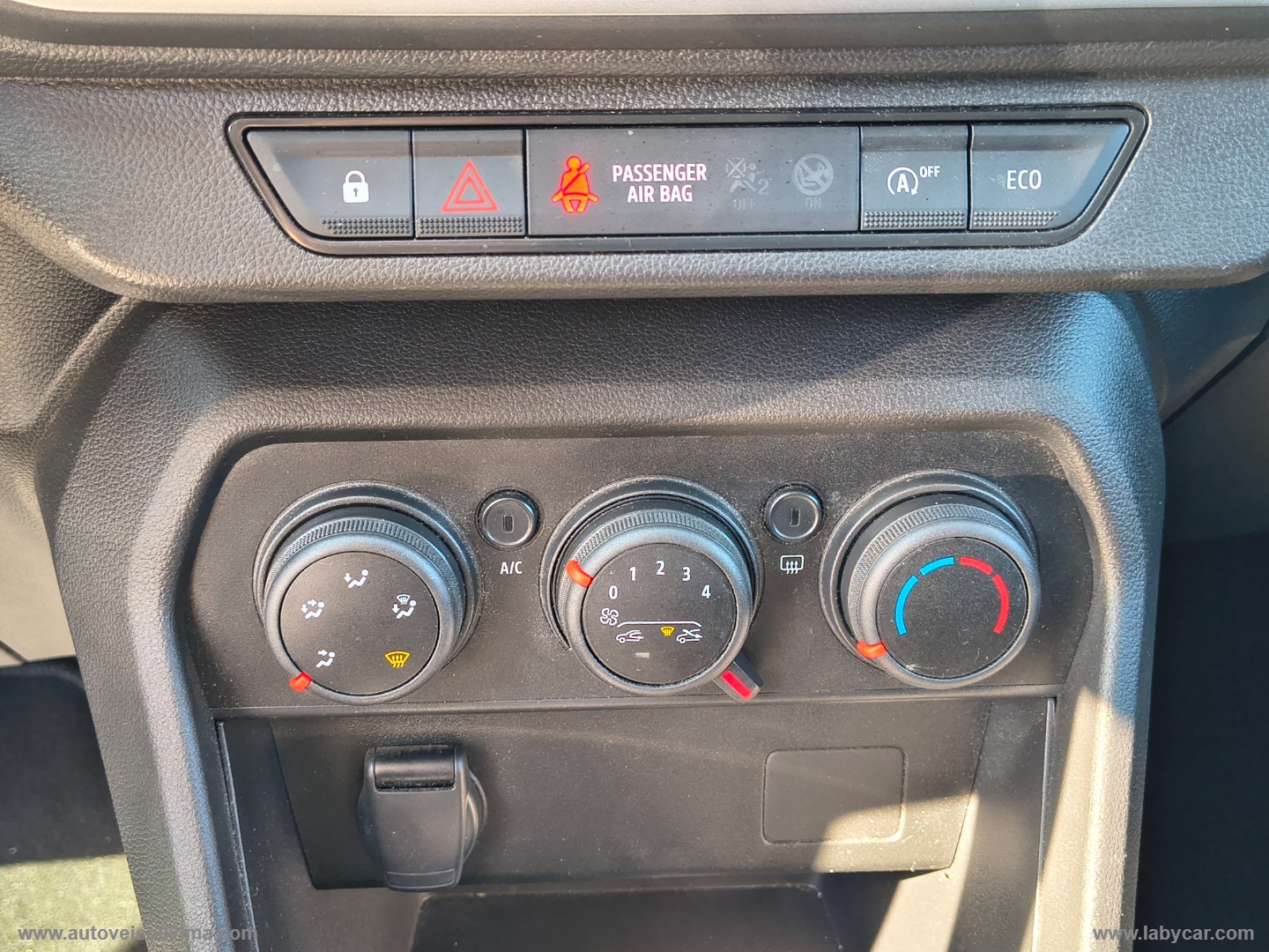 Sandero Stepway 1.0 TCe ECO-G Expression - immagine 23