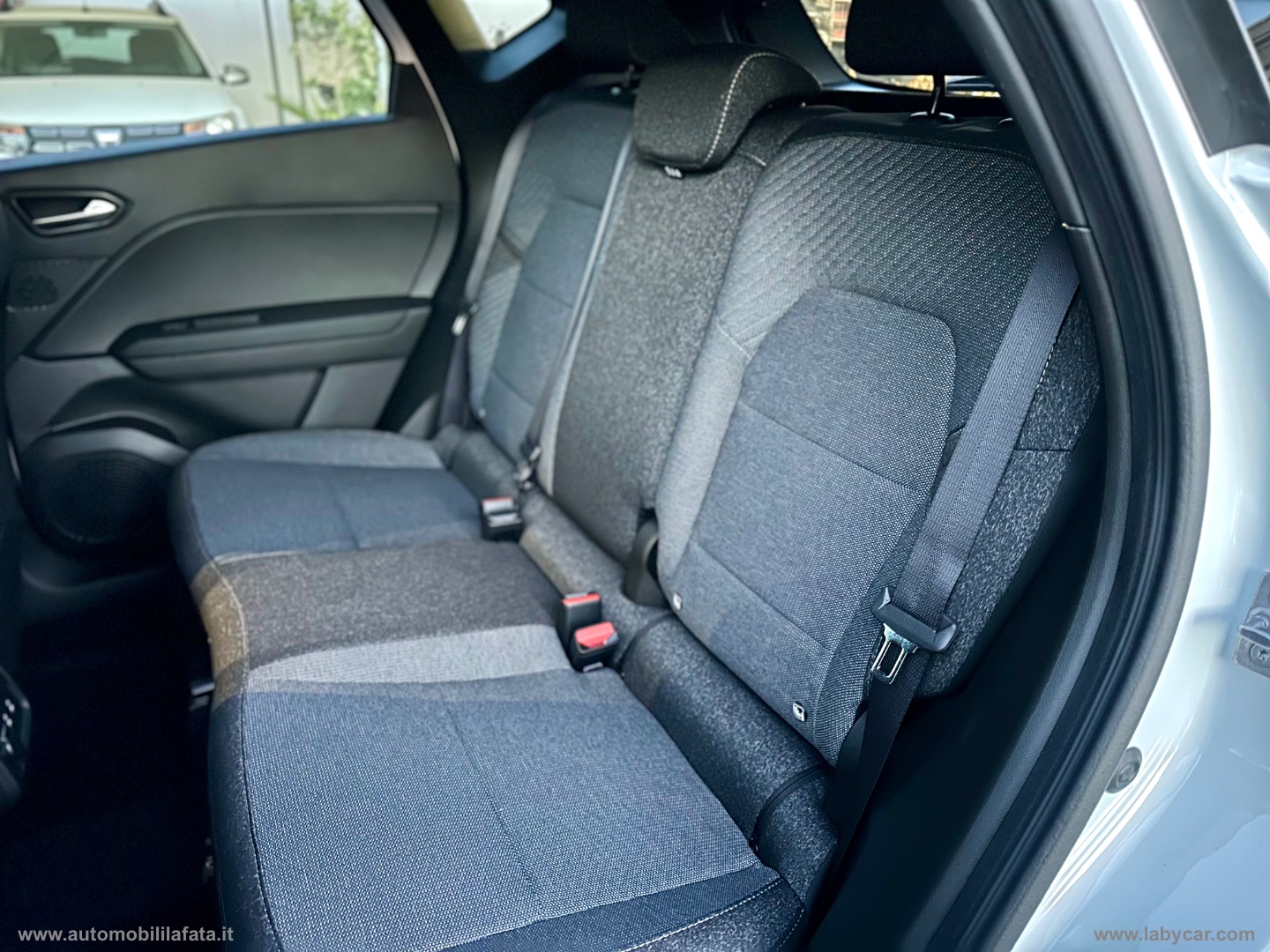 Captur ECO-G 100 CV Techno AZIENDALE KM 3.000 - immagine 23