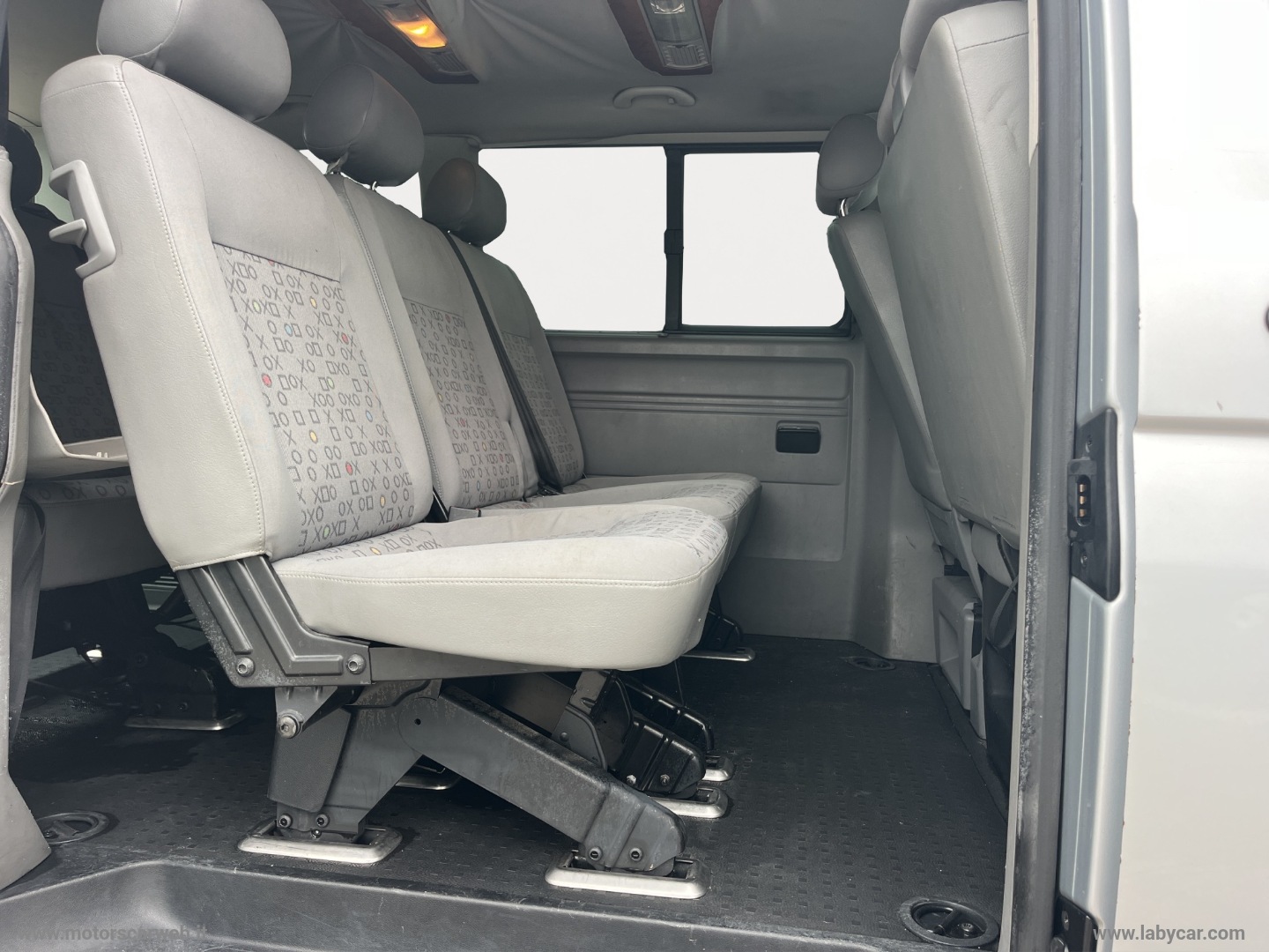 Transporter 1.9 TDI 102CV PC Kombi - immagine 23