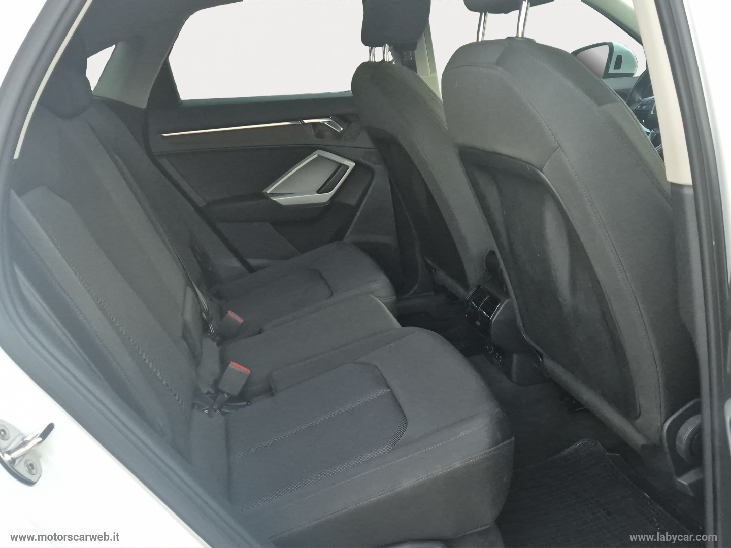 Q3 SPB 35 TDI S tronic Business Plus - immagine 23