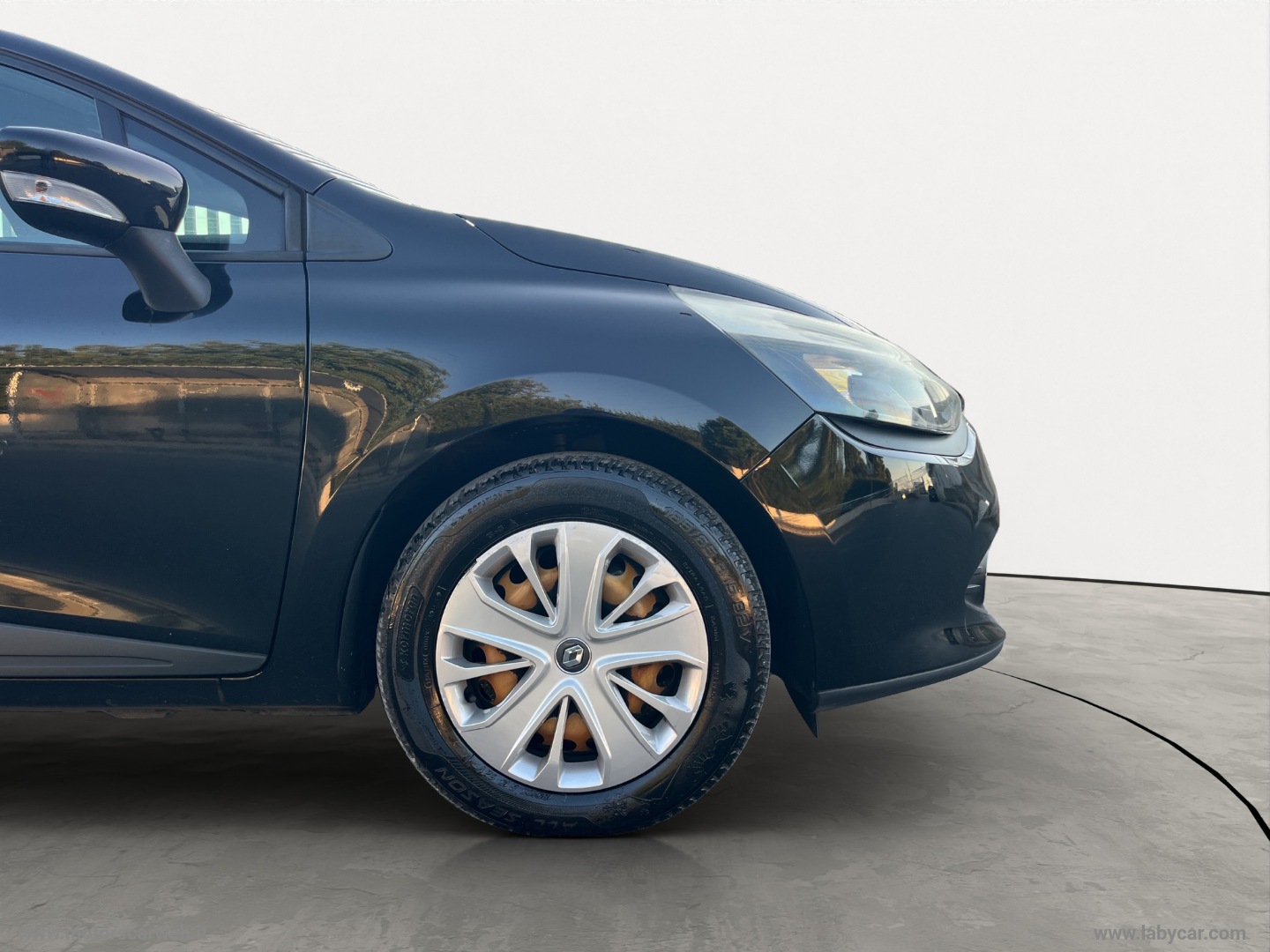 Clio 1.5 dCi 8V 75 CV 5p. Live - immagine 23