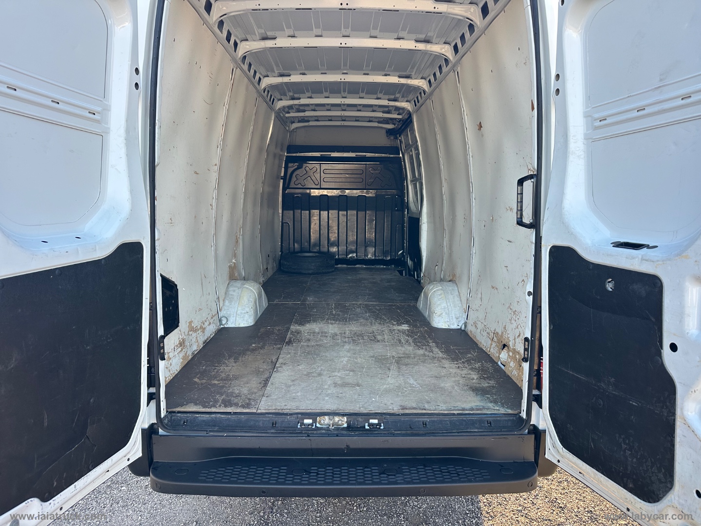 Daily 33S14S 2.3FURGONE MAXI VOLUME HI-MATIC - immagine 23