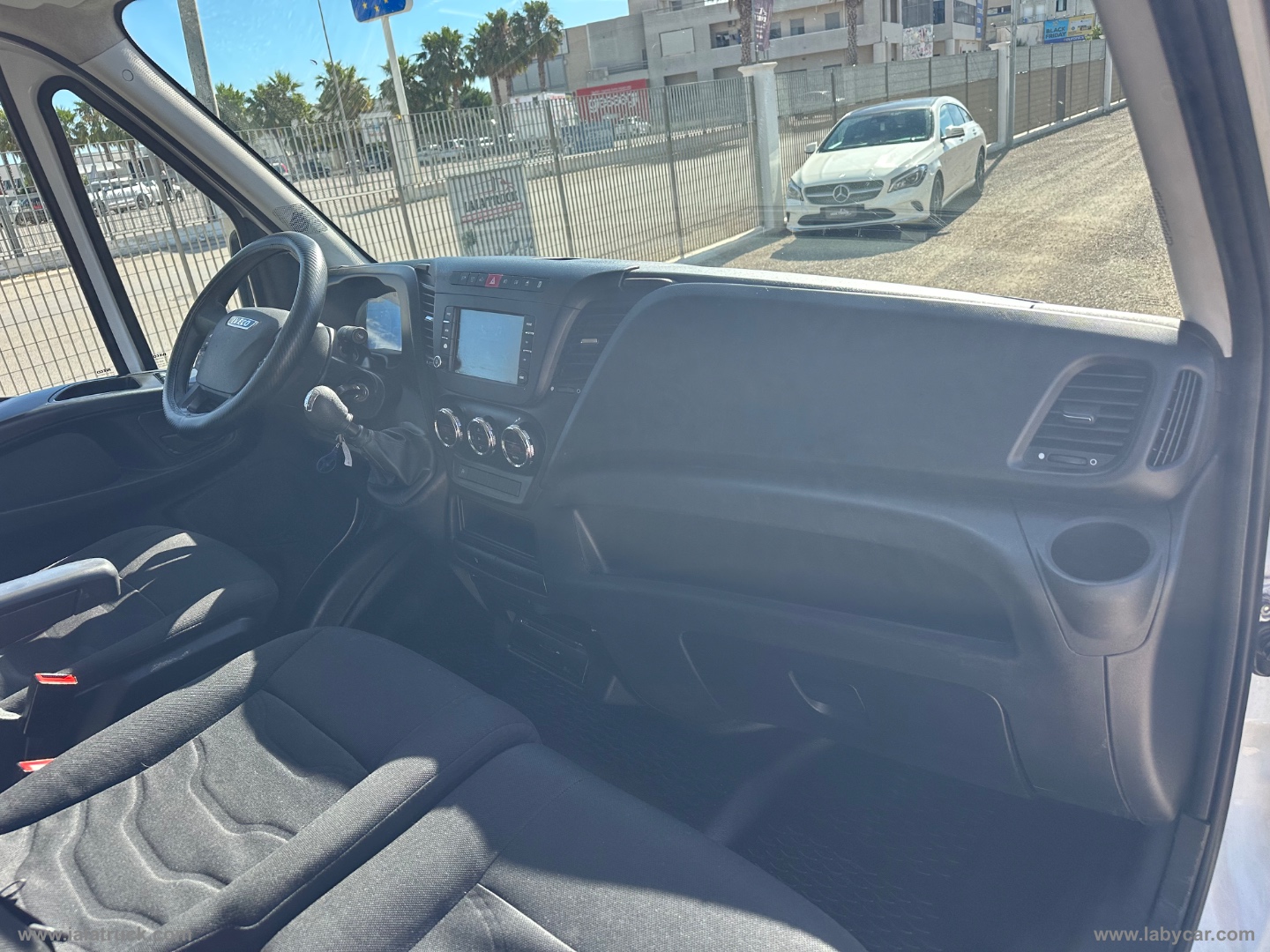 Daily 35S15V 2.3 HPT Furg. EXTRALUNGO E ALTO MOTORE 51000KM - immagine 23