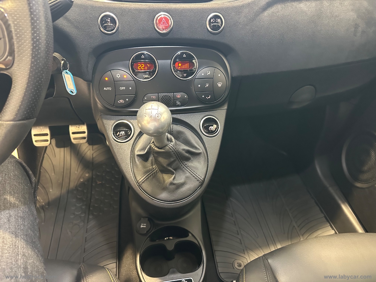 695 1.4 Turbo T-Jet 180 CV 75 Anniv. SOLO 1368 ESEMPLARI - immagine 23