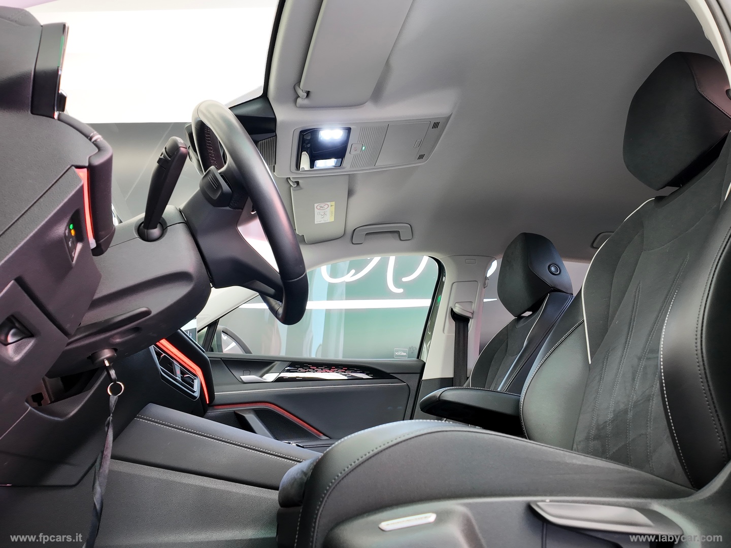 Tiguan 2.0 TDI 150 CV DSG Elegance - immagine 23