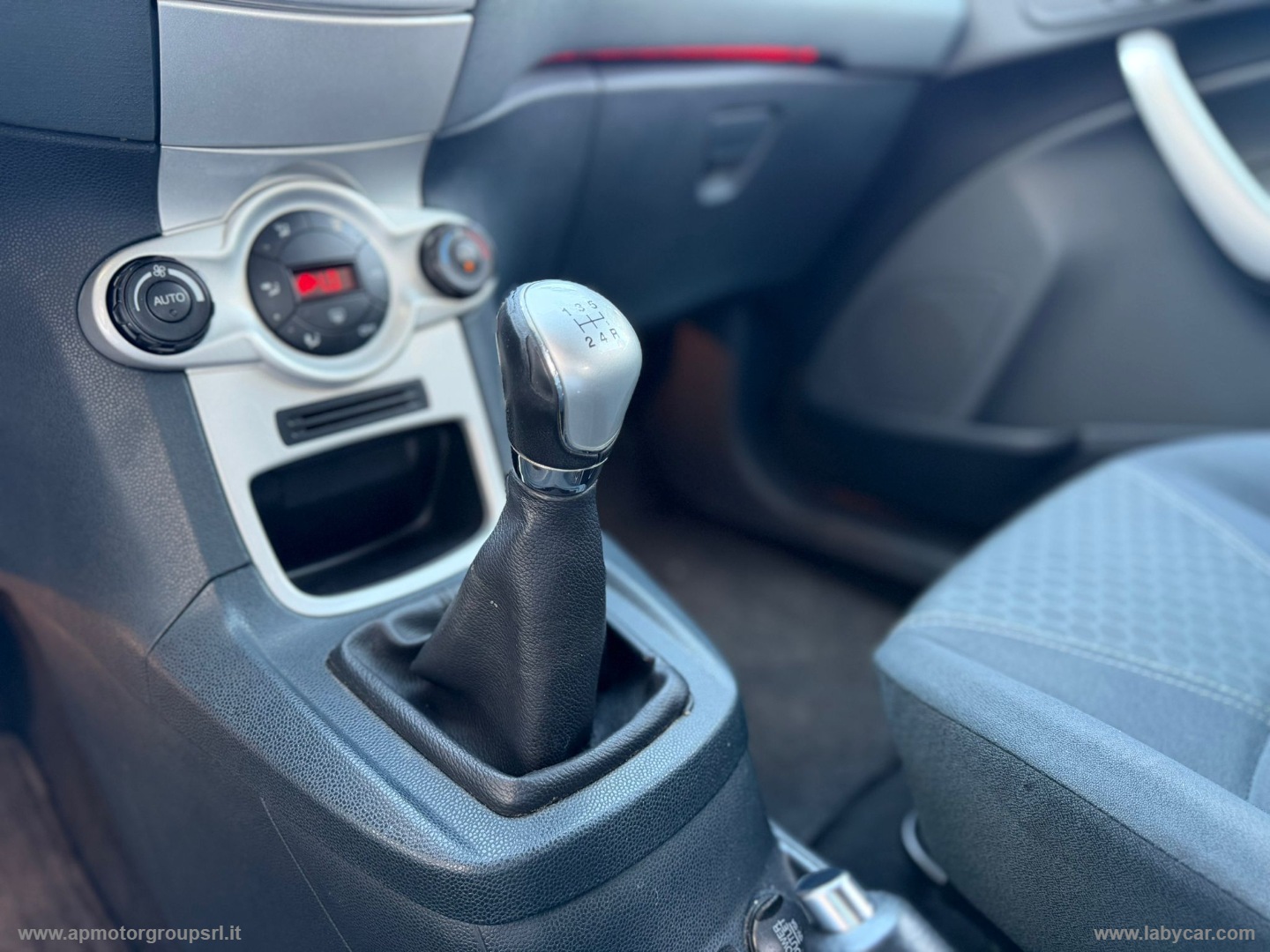 Fiesta 1.2 82 CV 3p. Titanium - immagine 23