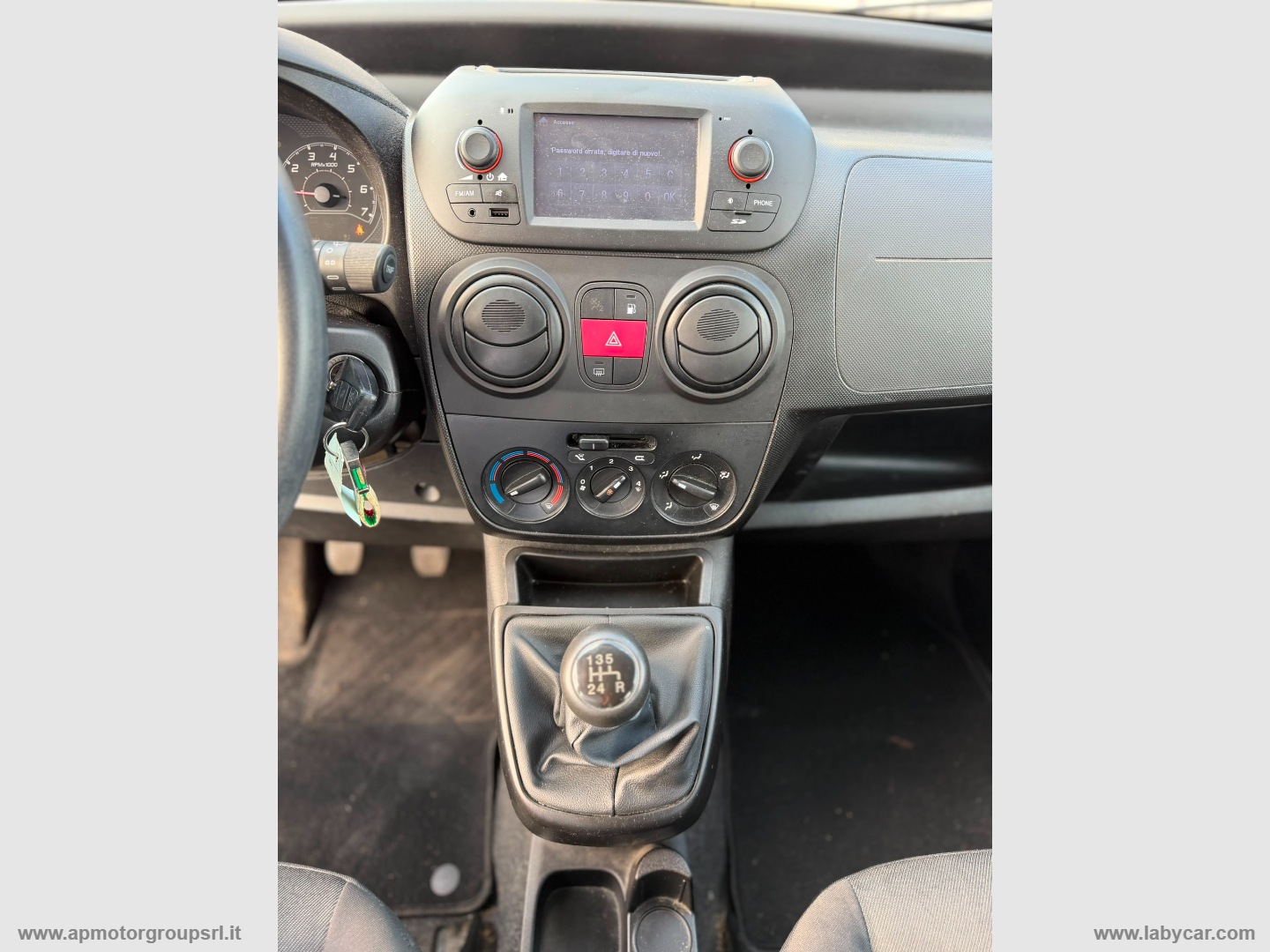 QUBO 1.4 8V 77 CV Easy Natural Power - immagine 23