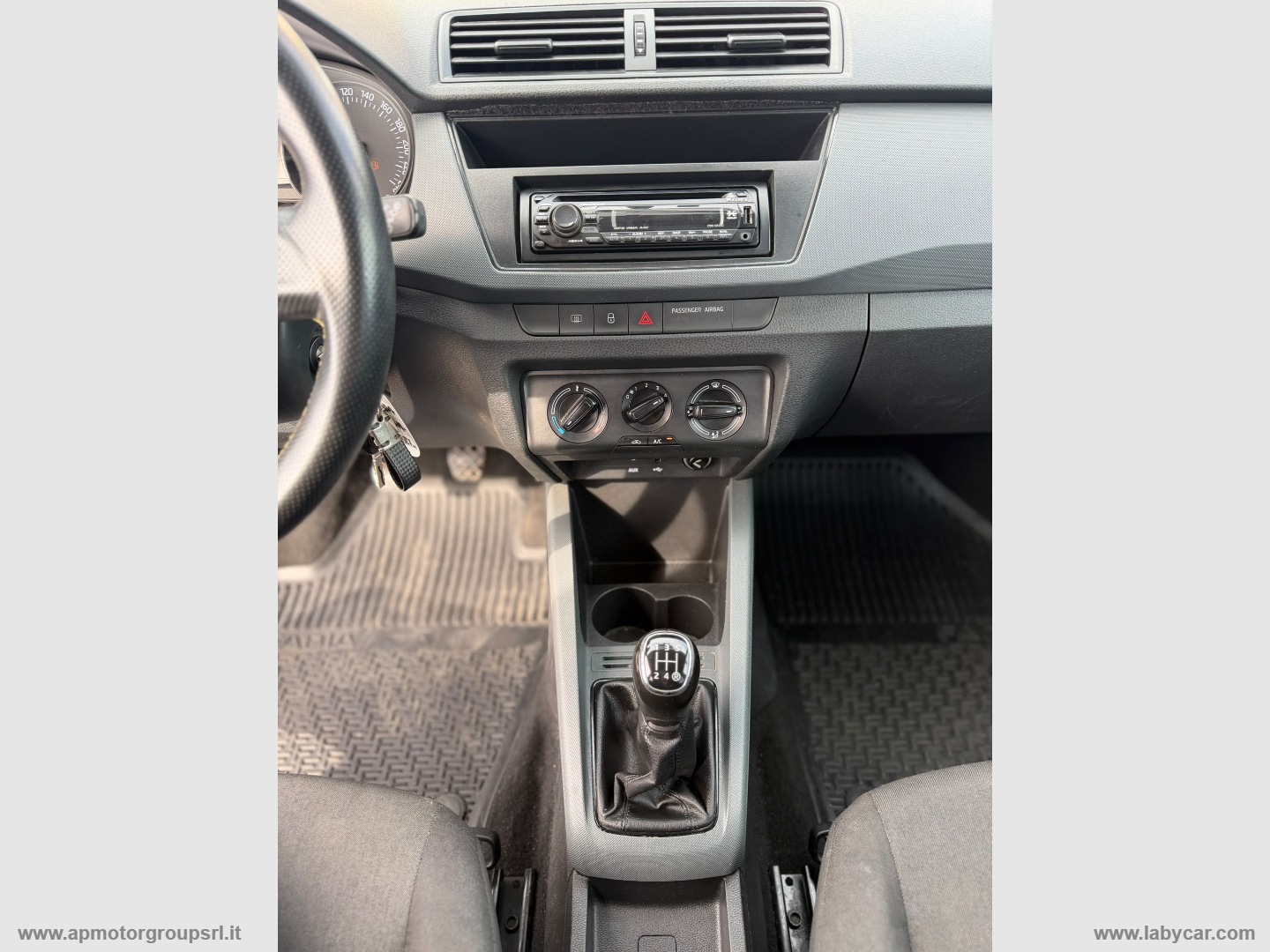 Fabia 1.0 MPI 75 CV Design Edition - immagine 23