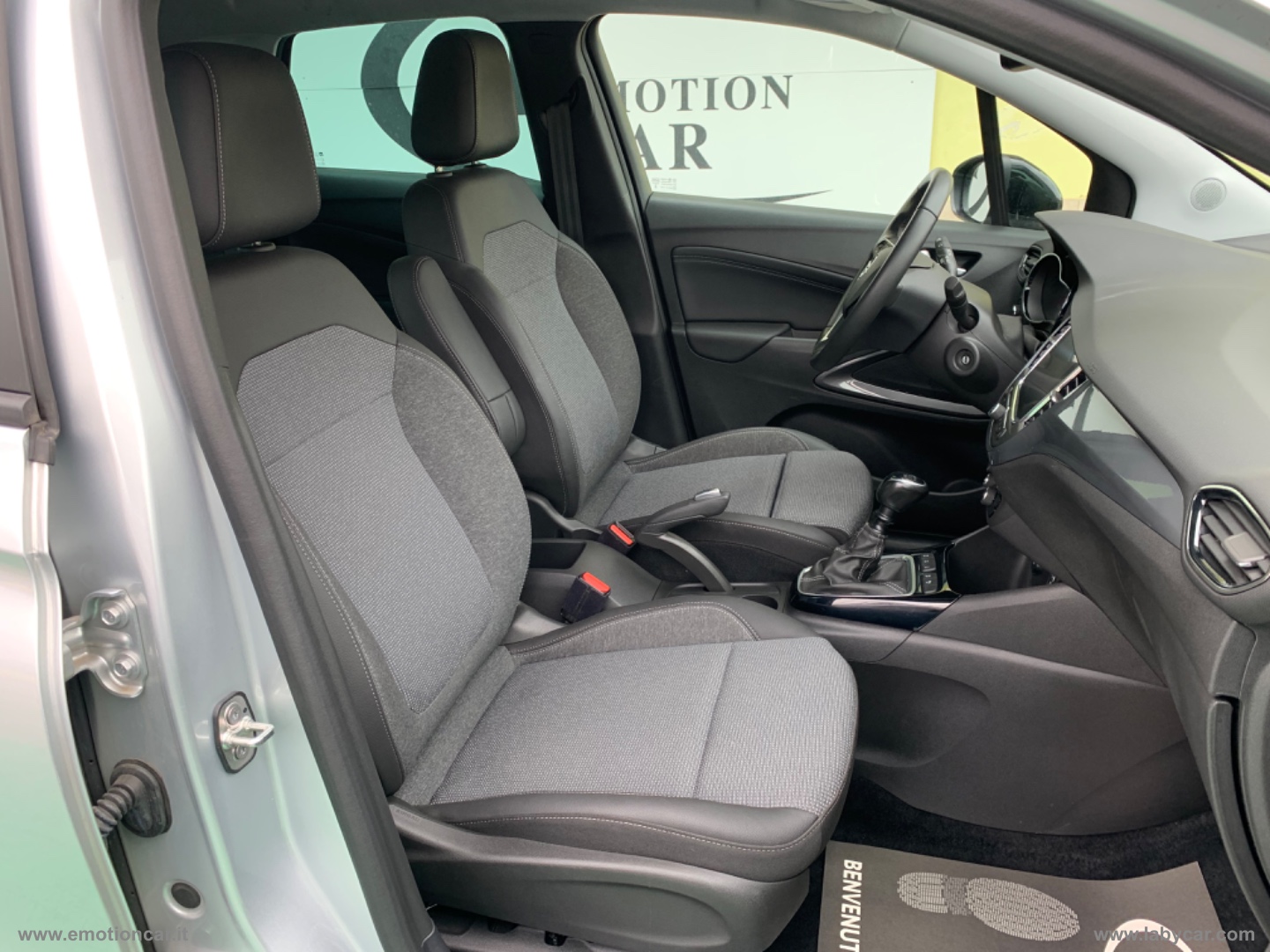 Crossland 1.2 T. 12V 110 CV S&S Elegance - 2023 - immagine 23
