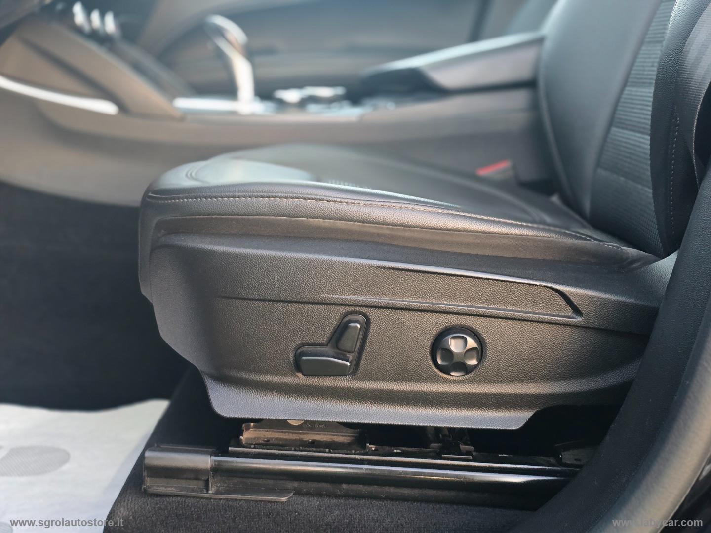 Stelvio 2.2 T.diesel 210 CV AT8 Q4 Exec. - immagine 23