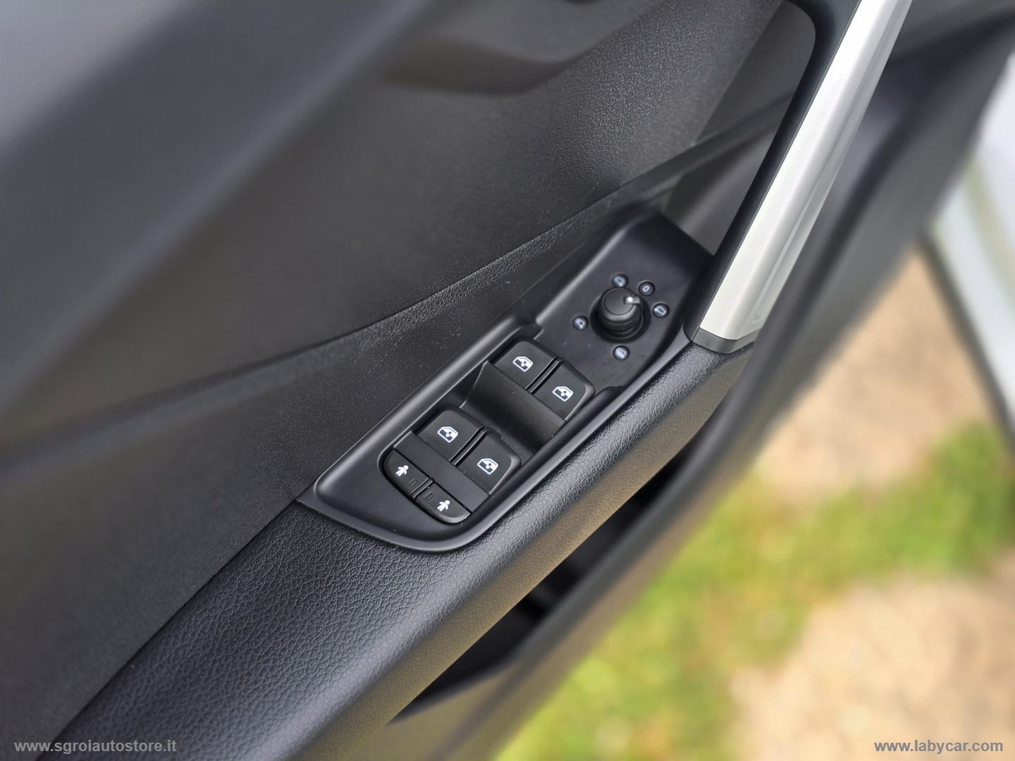 Q2 35 TDI S tronic - immagine 23