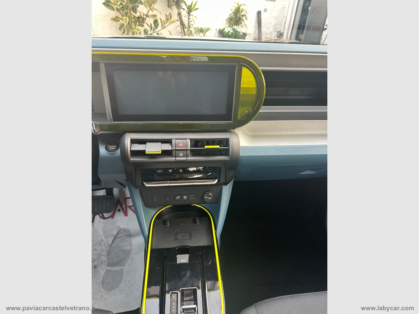 Grande Panda 1.2 Hybrid 110 S&S La Prima KM/0 - immagine 23