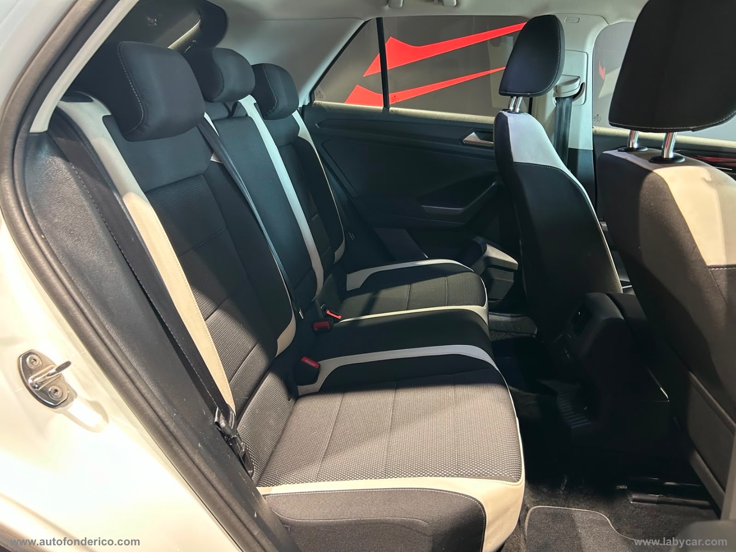 T-Roc 2.0 TDI 150 CV DSG Sport BMT - immagine 23