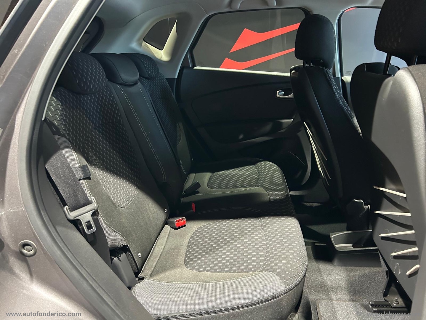 Captur dCi 8V 90 CV EDC S&S Ener. Intens - immagine 23