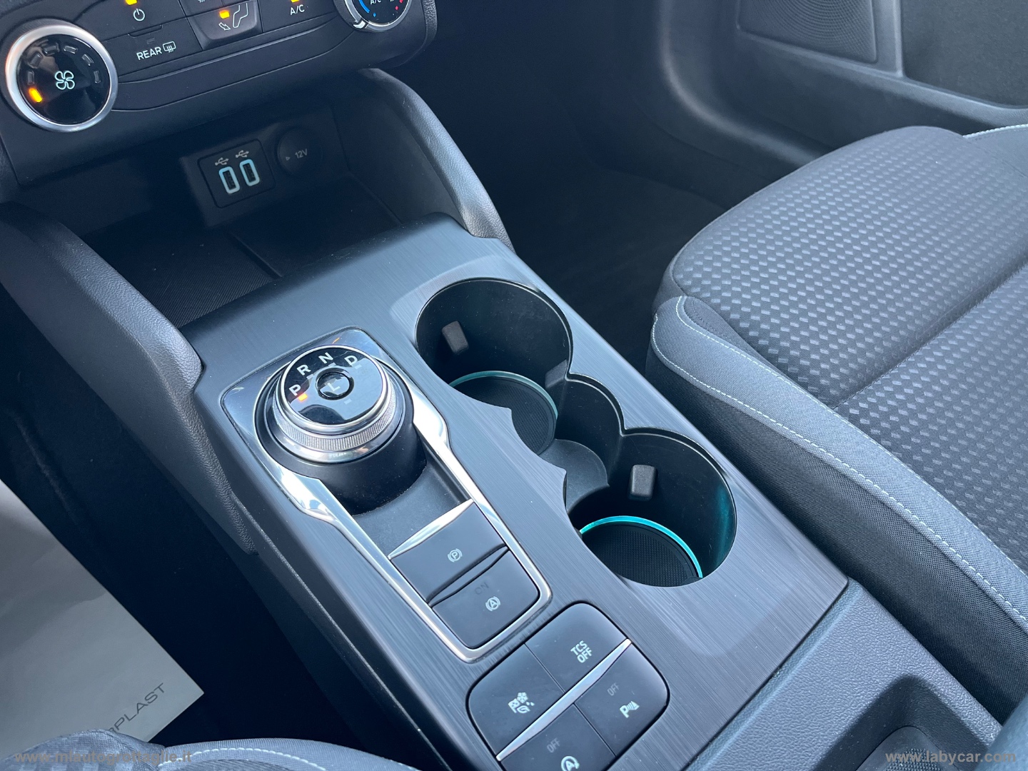Focus 1.5 EcoBlue 120CV aut. SW Business - immagine 23