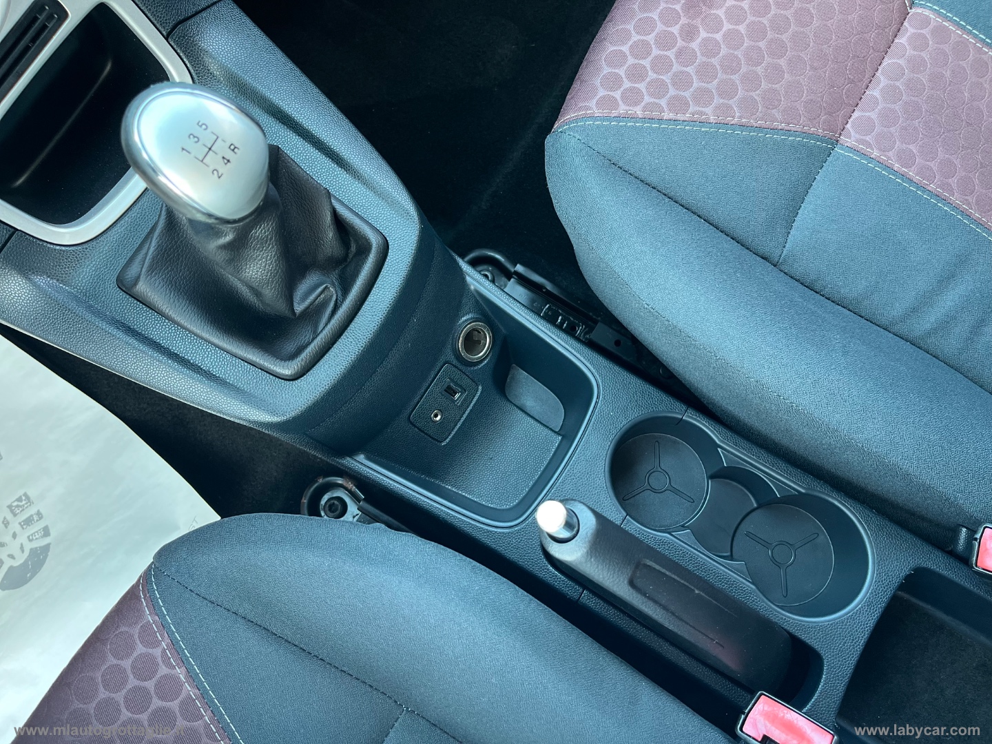 Fiesta 1.2 82 CV 5p. Titanium - immagine 23