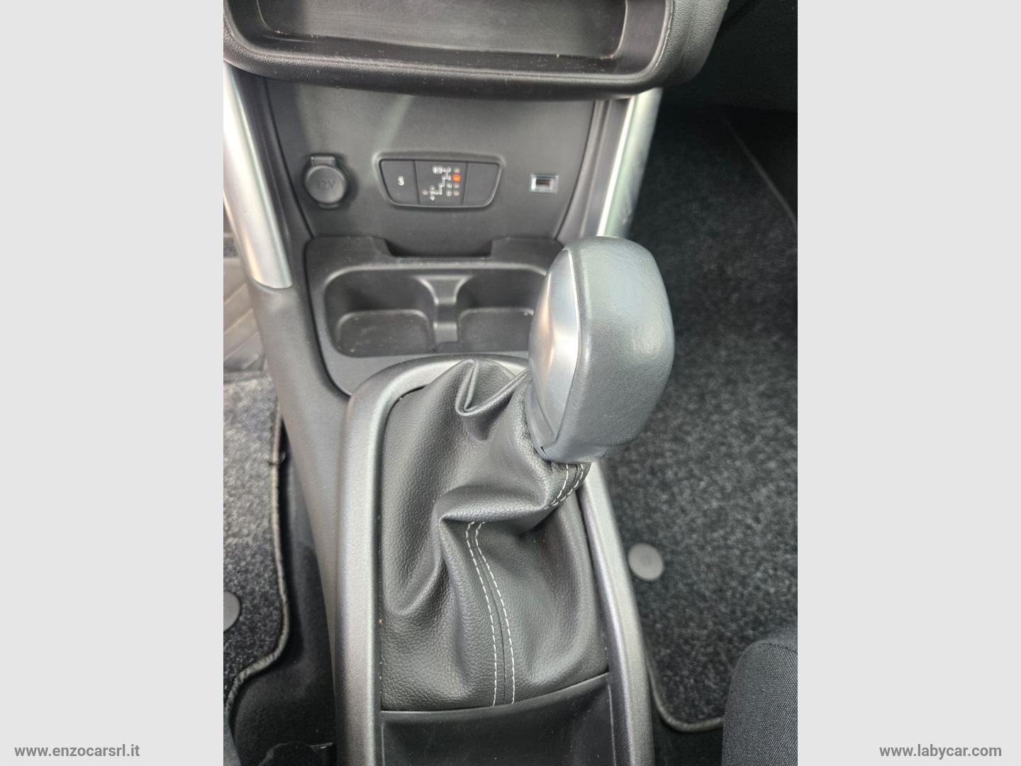 C3 Aircross BlueHDi 120 S&S EAT6 Shine 2020 - immagine 23