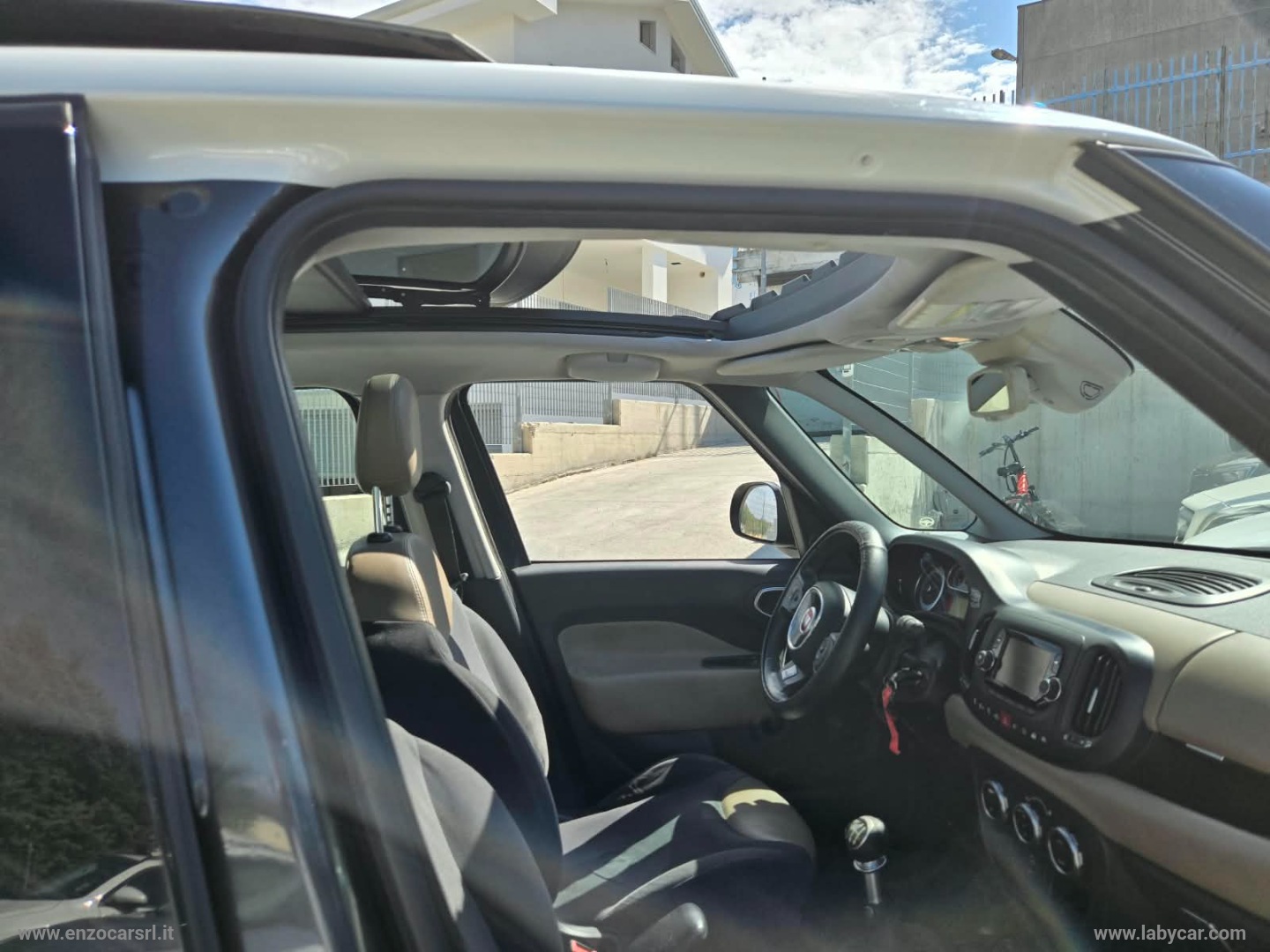 500L 1.6 MJT 105 CV Lounge TETTO APRIBILE - immagine 23