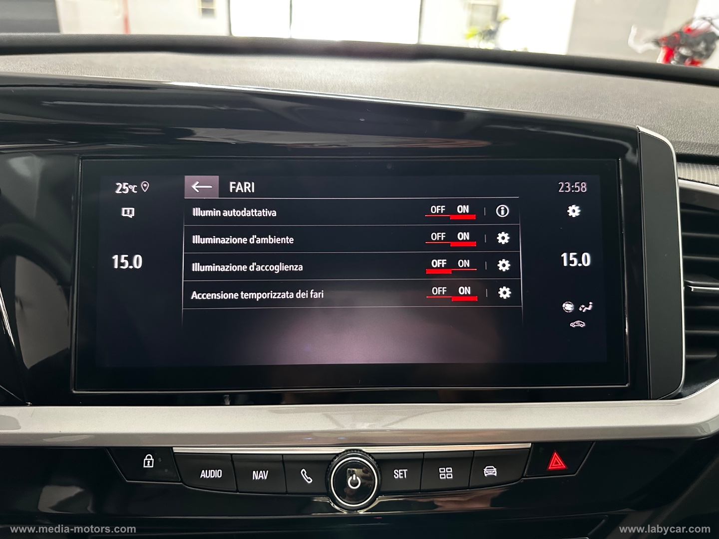 Grandland 1.5 D Ecotec aut. Ultimate - immagine 23