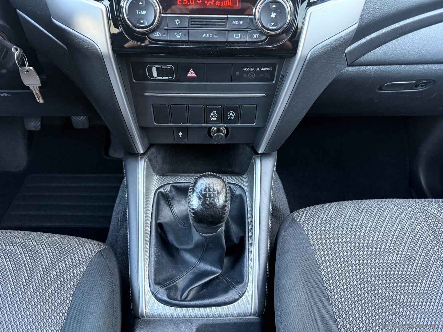 L200 2.3 D DoubleCab 4x4 RIDOTTE E BLOCCAGGIO - immagine 23