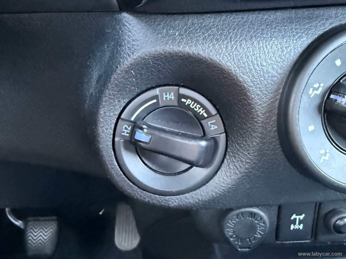 Hilux 2.4 D-4D 4WD 2p. EXTRA CAB CAMERA SENS PARK - immagine 23