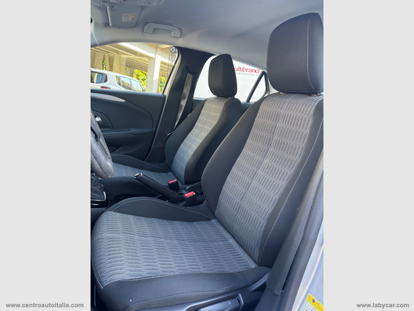 Corsa 1.5 D 100 CV Edition - immagine 23