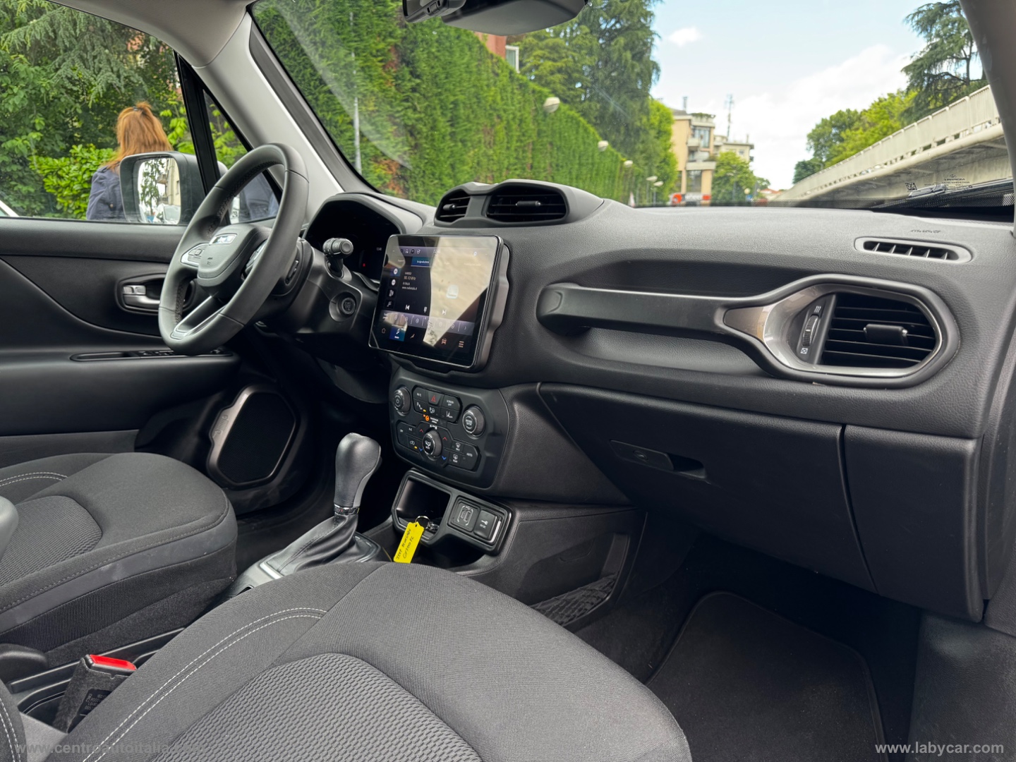 Renegade 1.5 T4 MHEV Altitude - immagine 23