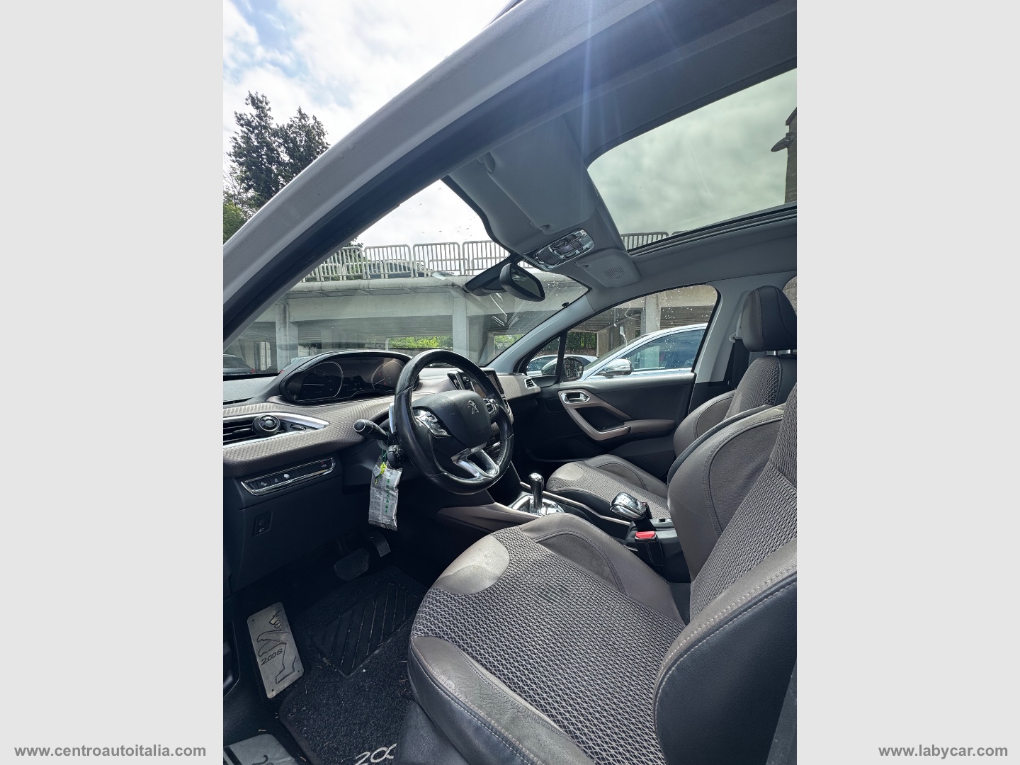 2008 1.6 e-HDi 92 CV S&S robot. Allure - immagine 23