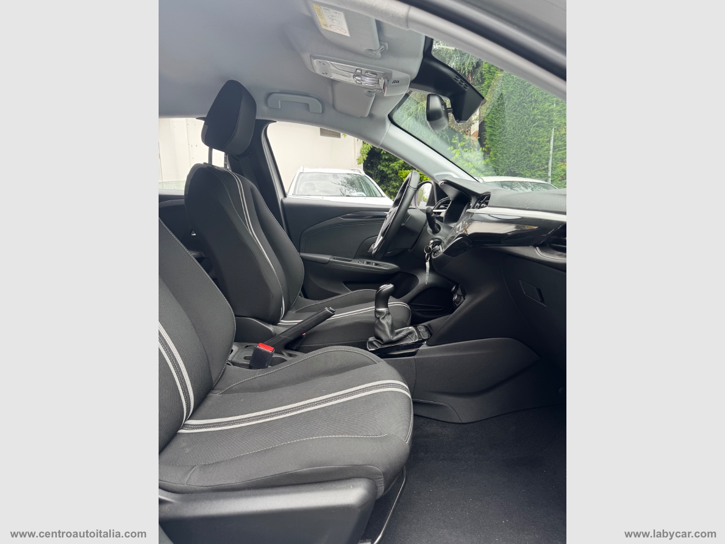 Corsa 1.2 Blitz Edition - immagine 23