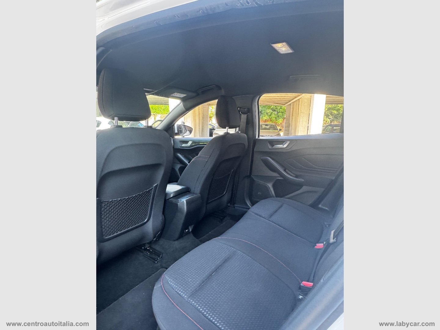 Focus 1.5 EcoBlue 120CV 5p. ST Line - immagine 23