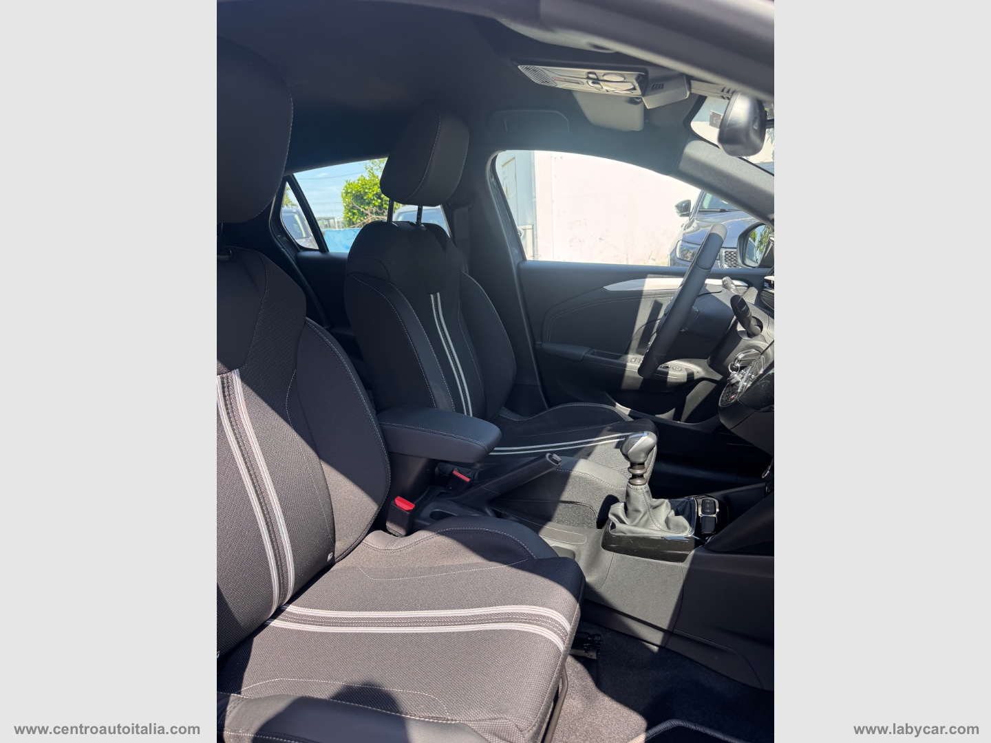 Corsa 1.2 GS - immagine 23