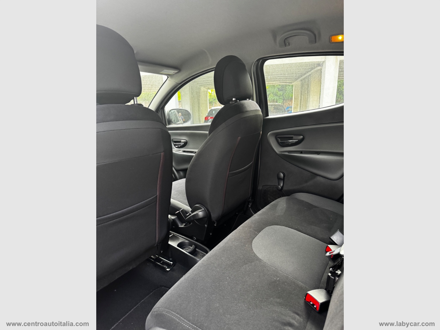 Ypsilon 1.2 69 CV 5p. S&S Platinum - immagine 23